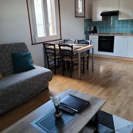 Beau Duplex A Proximite Du De Avec Place De Parking * جوراردُميه